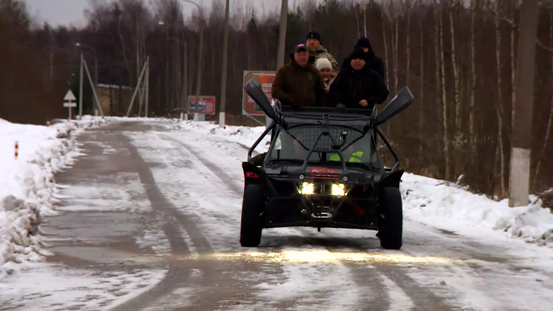 Новую машину для нужд СВО представили в городе