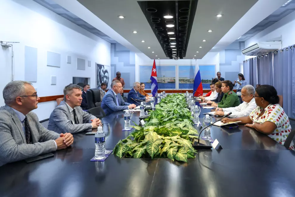 Петербург продолжает тесное сотрудничество с Кубой