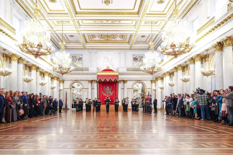 В Георгиевском зале состоялась торжественная церемония выноса знамён и штандартов Российской Императорской армии
