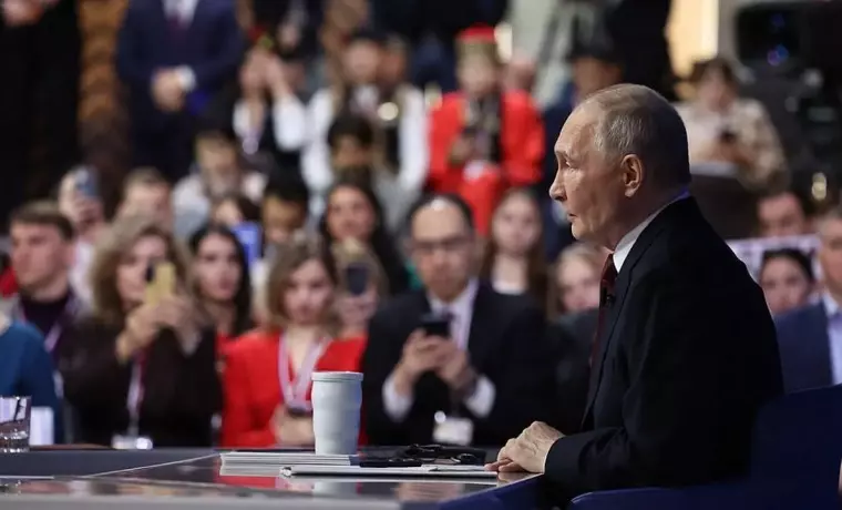 Владимир Путин в ходе прямой линии рассказал о программе«Время героев»