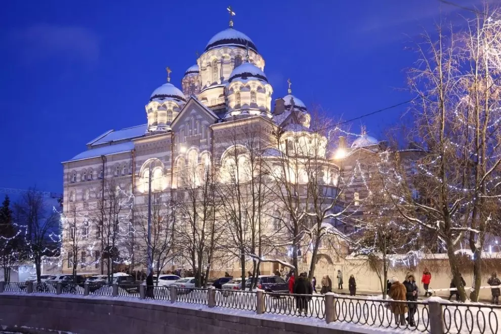 Александр Беглов принял участие в праздничном богослужении в Иоанновском монастыре