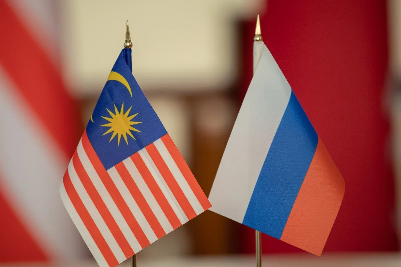 Александр Беглов провел встречу с Верховным Правителем Малайзии