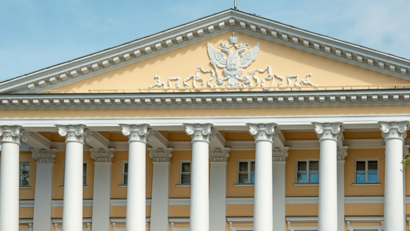 Александр Беглов провёл заседание Совета по культуре и искусству