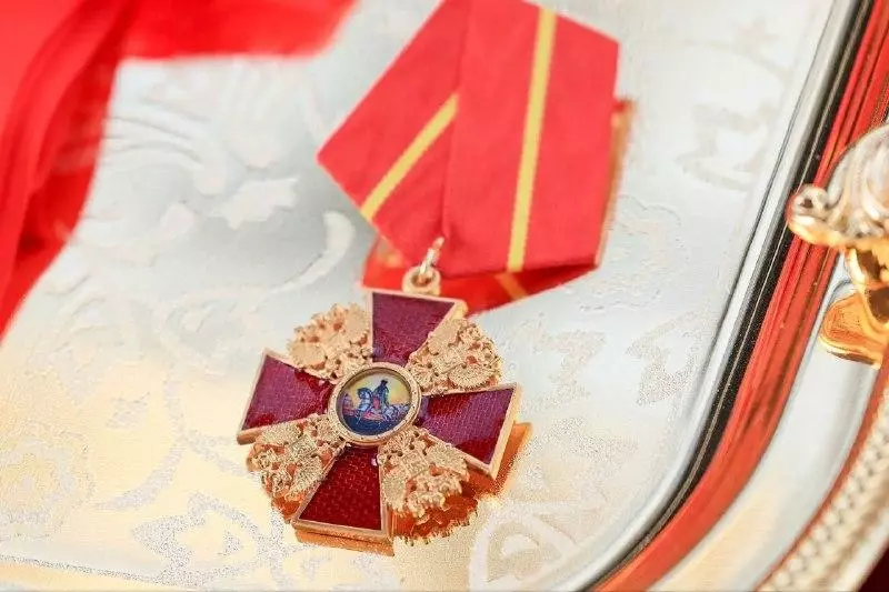 Губернатор наградил орденом Александра Невского коллектив «НПО Спецматериалов»