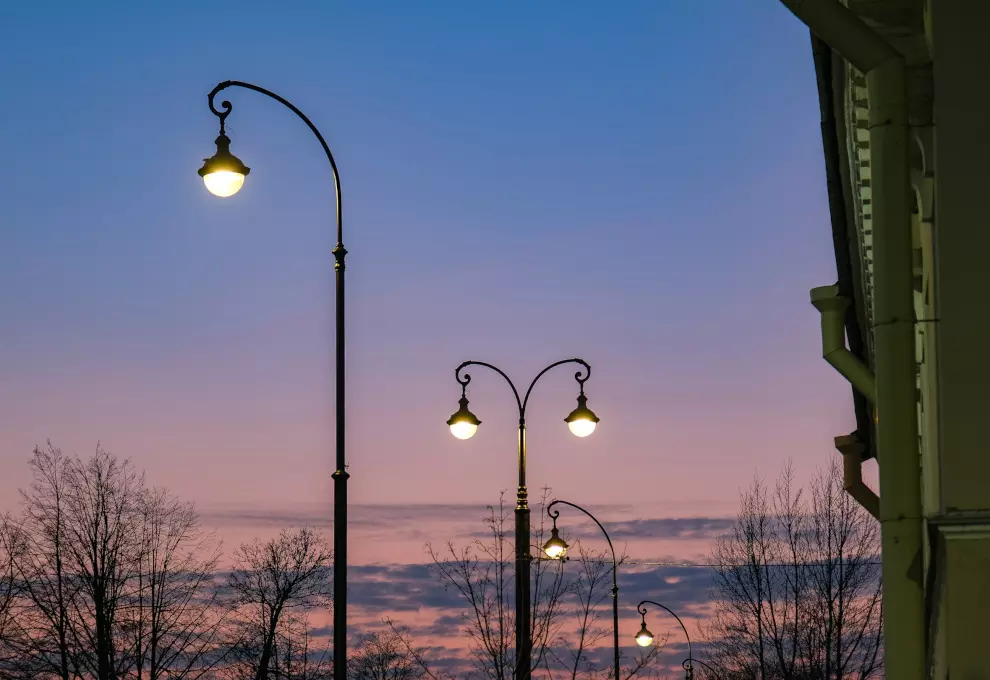 На улице Мартынова – завершена реконструкция наружного освещения