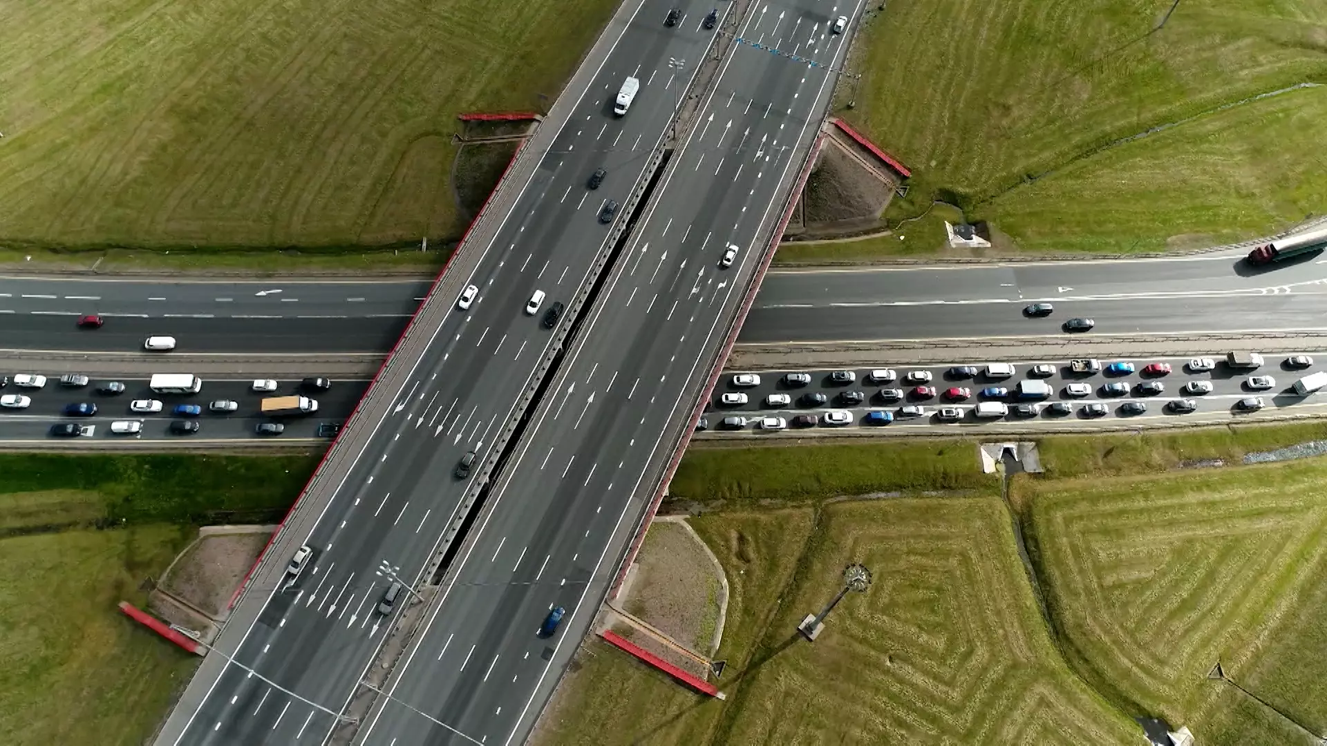 «Автодор» проводит акцию «Комфортный проезд для многодетных семей»