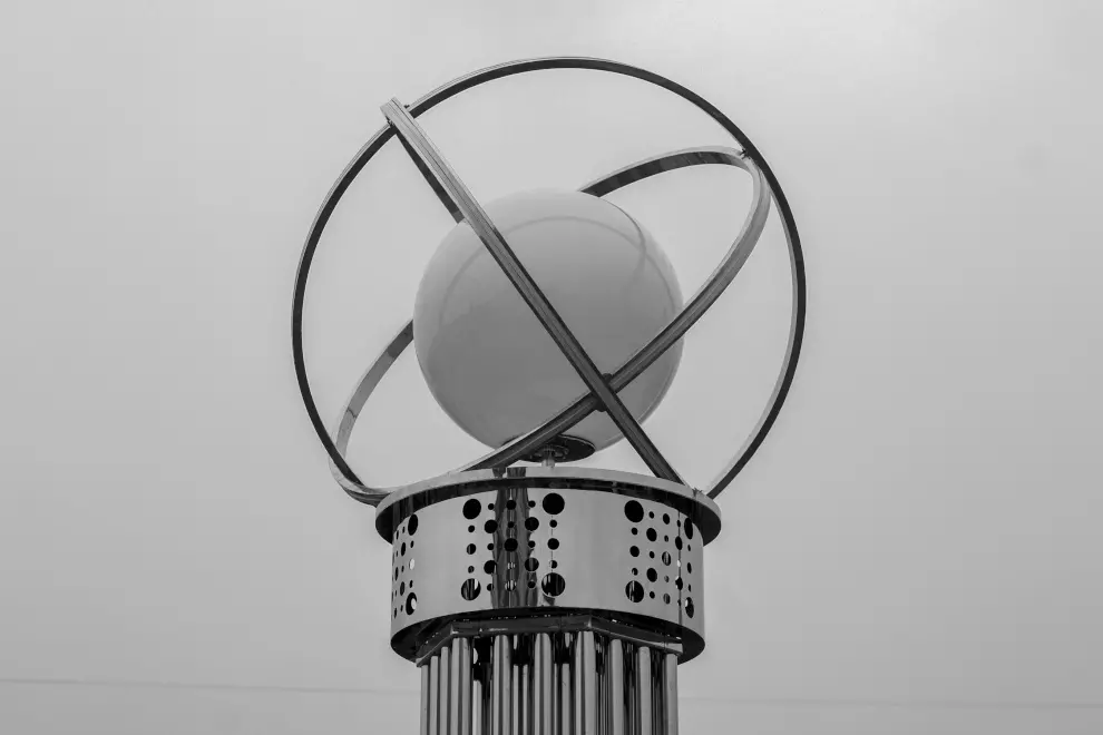 Александр Беглов принял участие в открытии светового фонтана на аллее Чернобыльцев