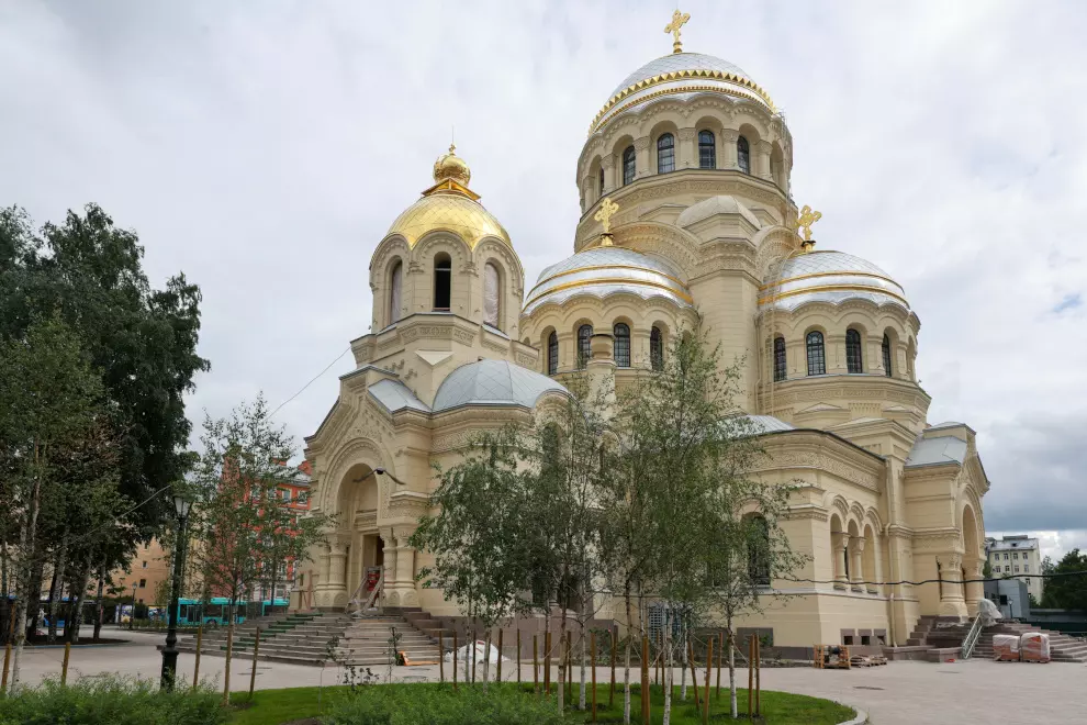 Александр Беглов побывал в церкви иконы Божией Матери «Милующая»