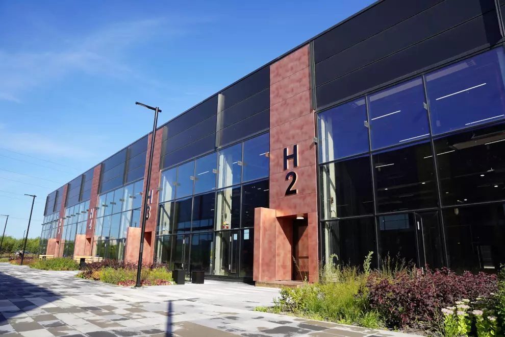 Завершено строительство производственного комплекса IndustrialHUB