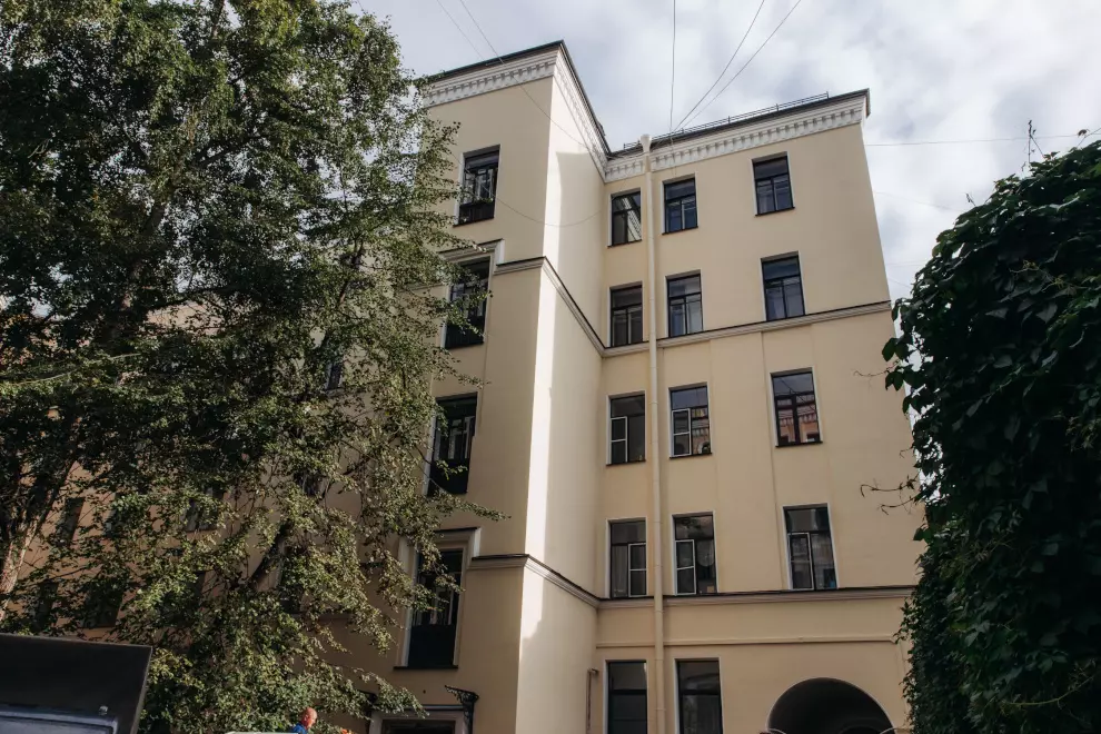 В знаменитом Доме Змеевых завершается ремонт фасадов