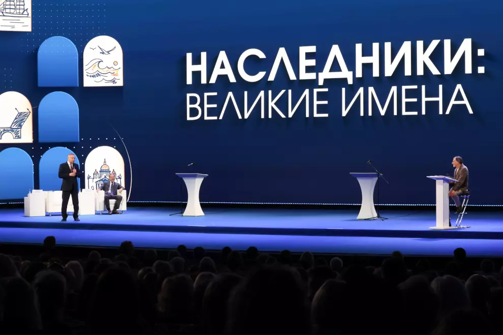 Александр Беглов рассказал о работе Пансиона воспитанниц Министерства обороны России