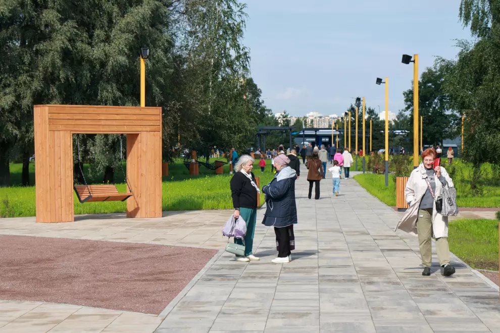 В городе открыли Карпатский сквер во Фрунзенском районе