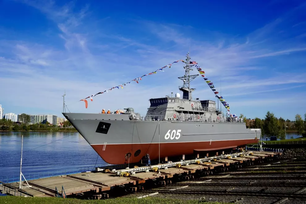 Состоялась церемония спуска на воду морского тральщика «Семен Агафонов»